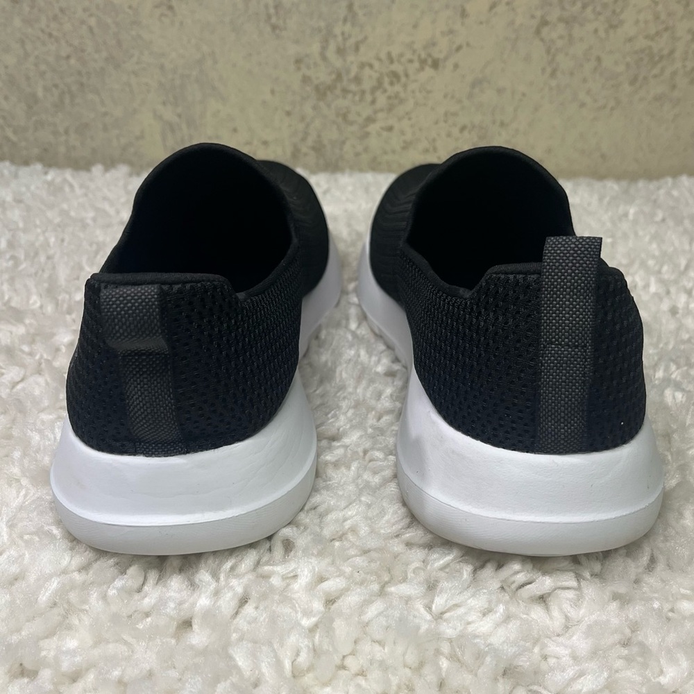 Skechers Goga Max slip on sneakers 10.5 - Picture 4 of 7